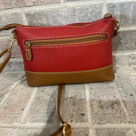 Stone Mountain Accessories Red and Tan Crossbody Bag with Adjustable Strap - Picture 3 of 11